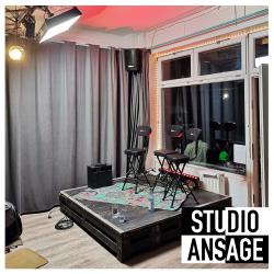 Studio-Ansage-Buehne-Busking-Paradiso-2024